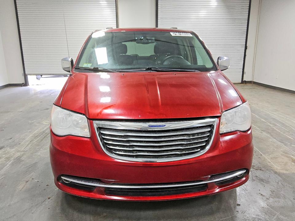 2016 Chrysler Town & Country მანქანა იყიდება აუქციონზე, vin: 2C4RC1CG0GR269595, აუქციონის ნომერი: 79016055
