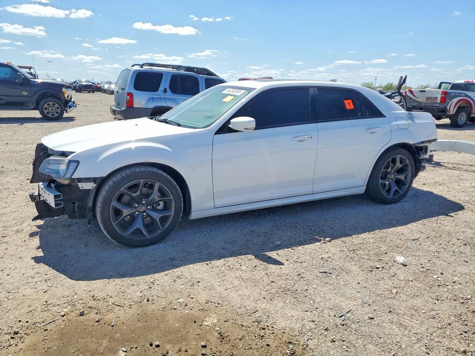 46200996 :رقم المزاد ، 2C3CCABT7PH548749 vin ، 2023 Chrysler 300 مزاد بيع