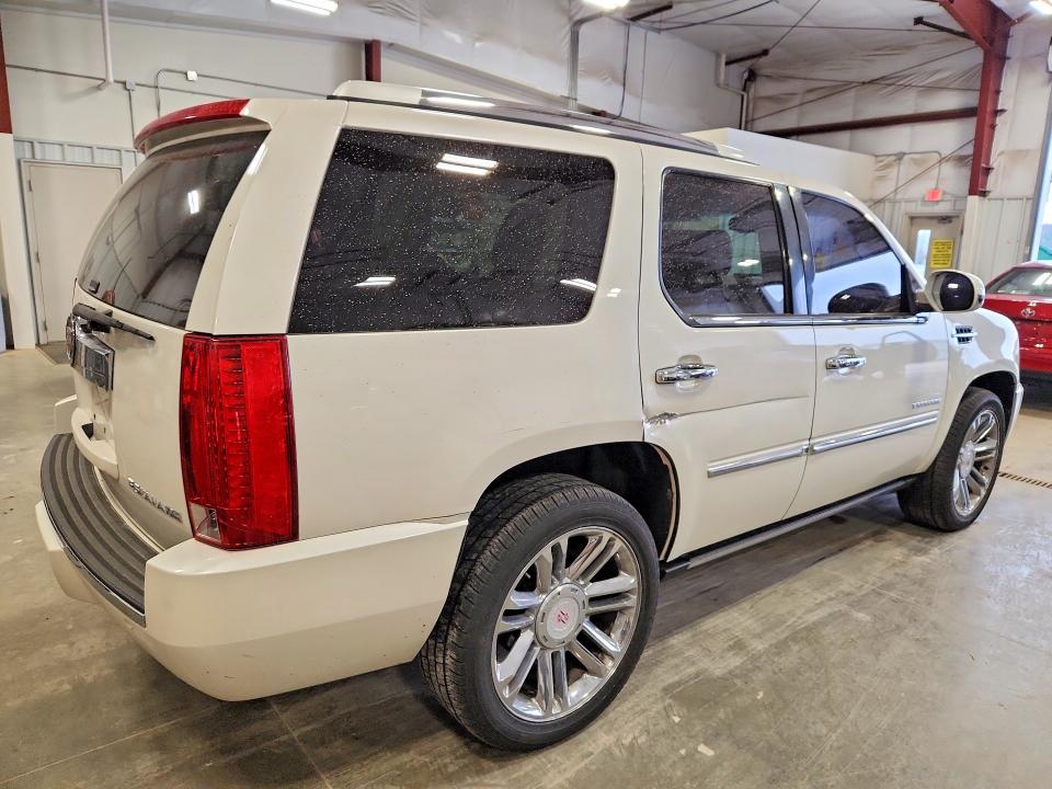 2014 Cadillac Escalade მანქანა იყიდება აუქციონზე, vin: 1GYS4DEF7ER218550, აუქციონის ნომერი: 47518496