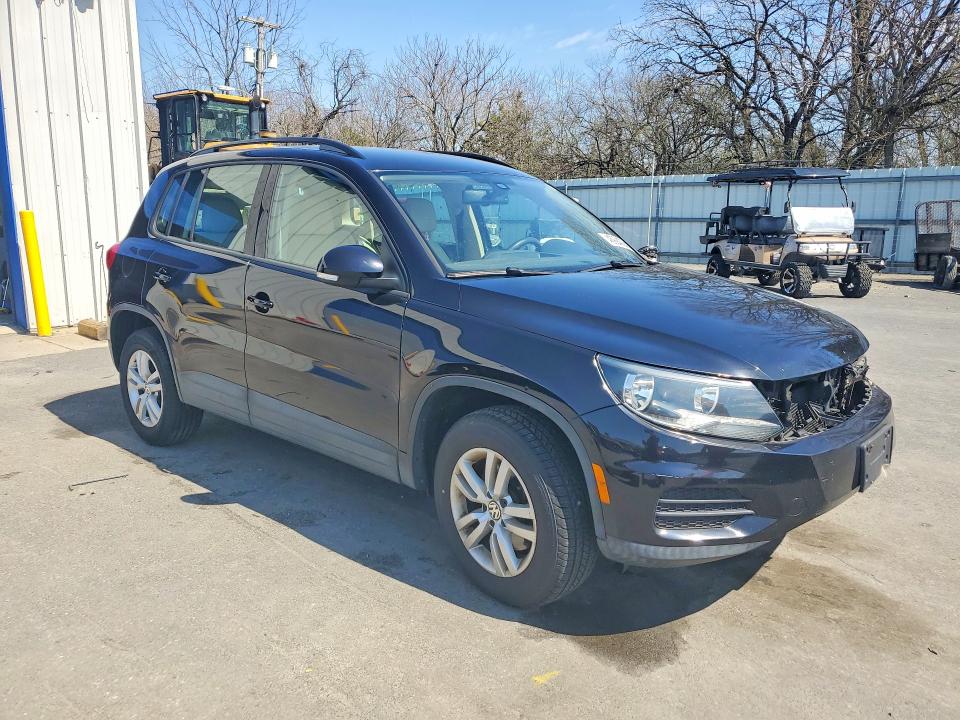 46994036 :رقم المزاد ، WVGAV7AX8GW597220 vin ، 2016 Volkswagen Tiguan مزاد بيع