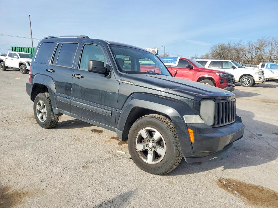 2008 Jeep Liberty მანქანა იყიდება აუქციონზე, vin: 1J8GN28K48W191943, აუქციონის ნომერი: 46364726