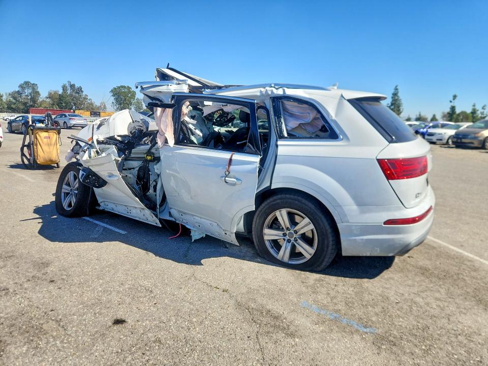 45883746 :رقم المزاد ، WA1LHAF72JD000974 vin ، 2018 Audi Q7 مزاد بيع