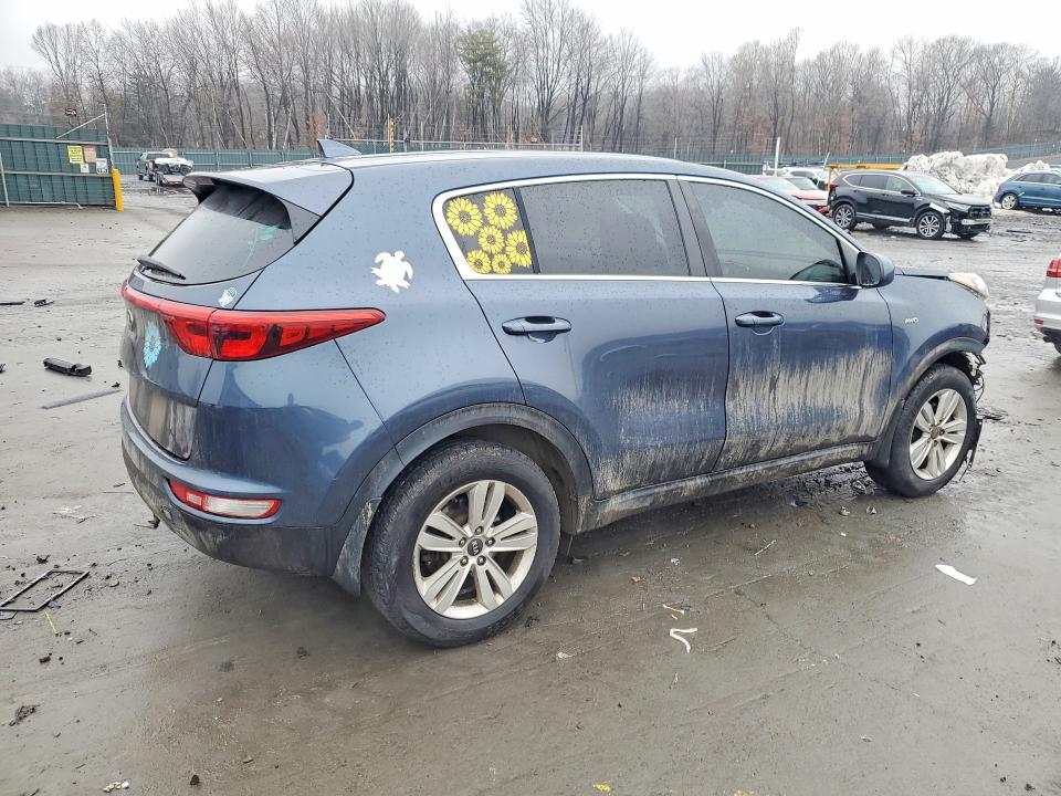 79593025 :رقم المزاد ، KNDPMCAC2H7167623 vin ، 2017 Kia Sportage مزاد بيع