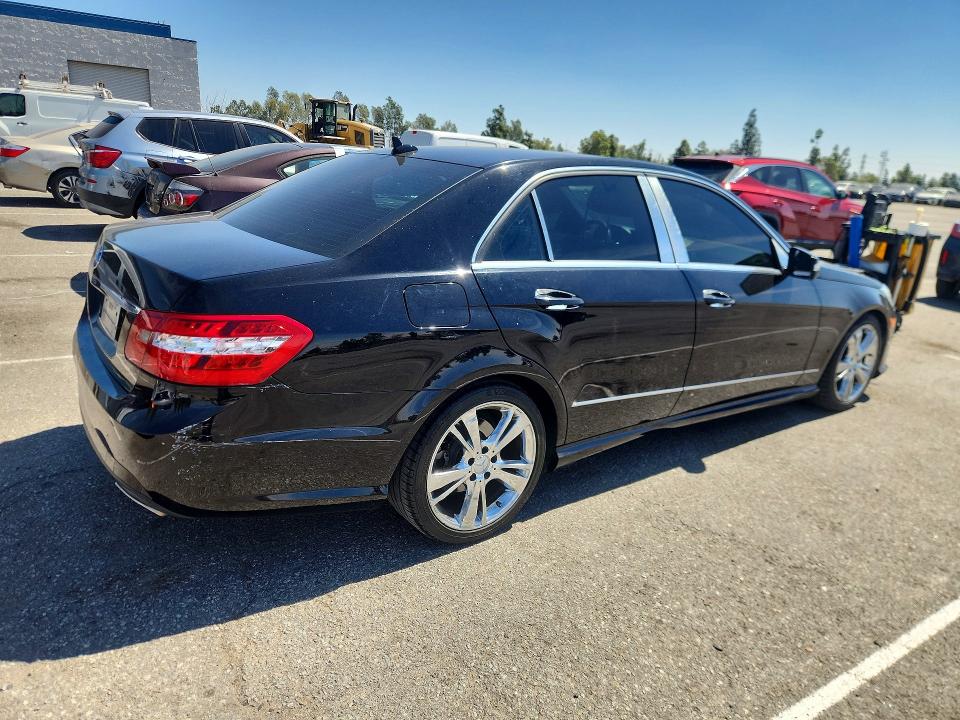 Продажа на аукционе авто 2013 Mercedes-benz E, vin: WDDHF5KBXDA747883, номер лота: 47823606