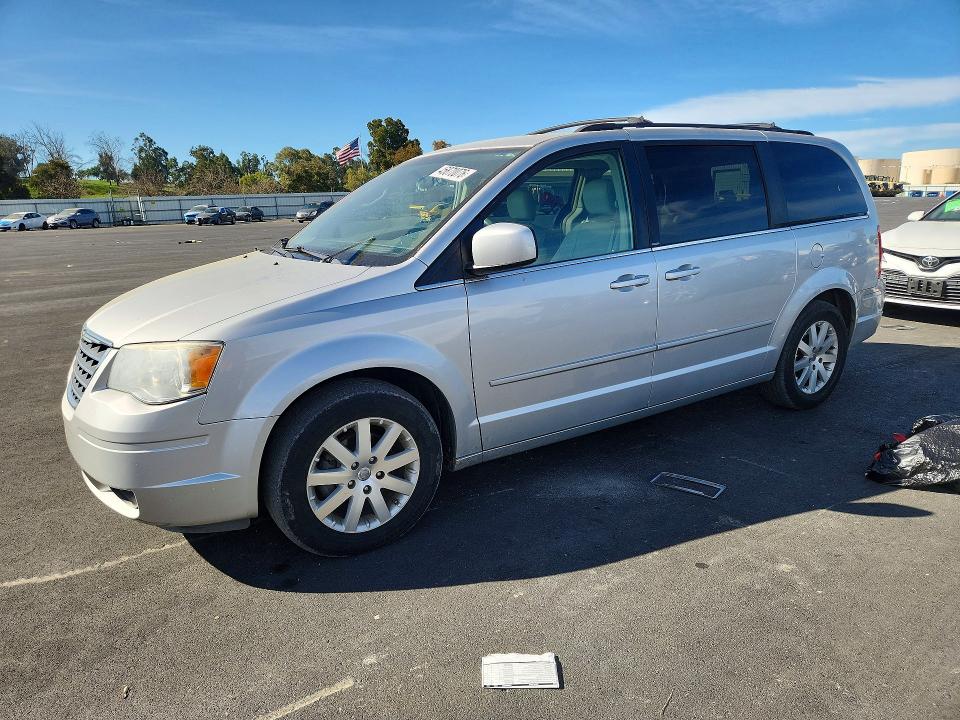 45870076 :رقم المزاد ، 2A8HR54P78R107926 vin ، 2008 Chrysler Town & Country مزاد بيع