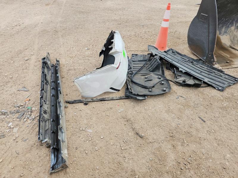 47919096 :رقم المزاد ، 4T1T11AK4MU526223 vin ، 2021 Toyota Camry مزاد بيع