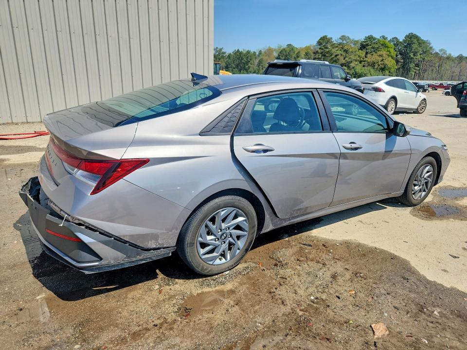 2024 Hyundai Elantra მანქანა იყიდება აუქციონზე, vin: KMHLM4DG2RU664625, აუქციონის ნომერი: 46918606