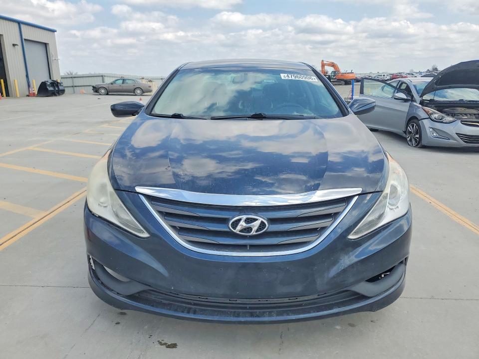 2014 Hyundai Sonata მანქანა იყიდება აუქციონზე, vin: 5NPEB4AC3EH841790, აუქციონის ნომერი: 47960906