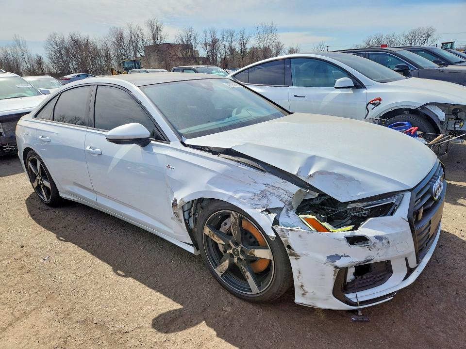 Продажа на аукционе авто 2021 Audi A6, vin: WAUL2AF24MN046975, номер лота: 47293876