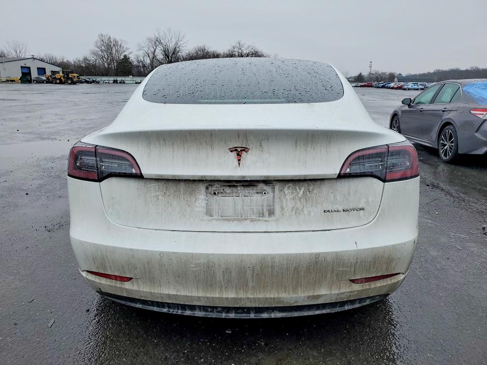 79423695 :رقم المزاد ، 5YJ3E1EBXKF388261 vin ، 2019 Tesla Model 3 مزاد بيع