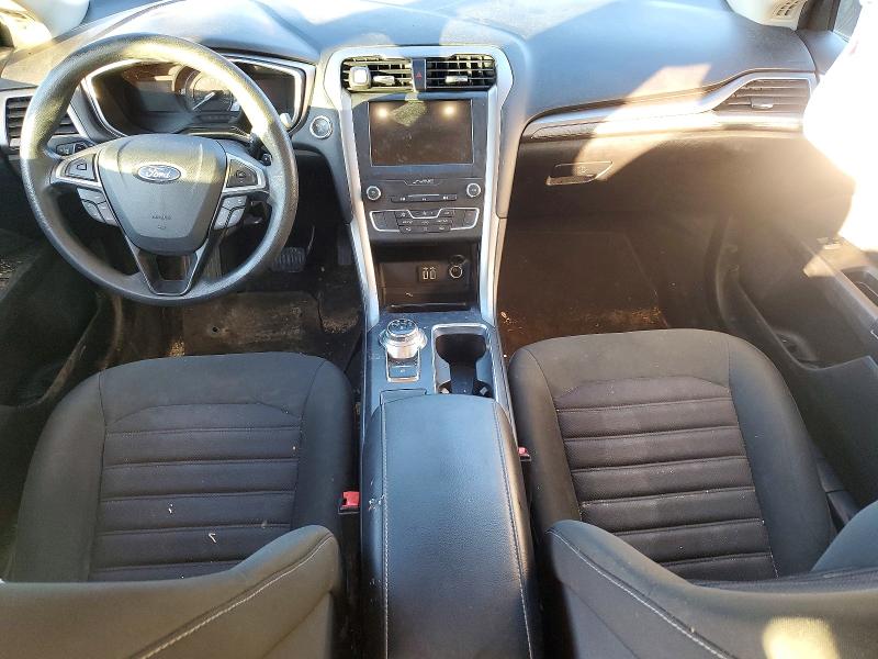 78549635 :رقم المزاد ، 3FA6P0HD7KR215185 vin ، 2019 Ford Fusion مزاد بيع