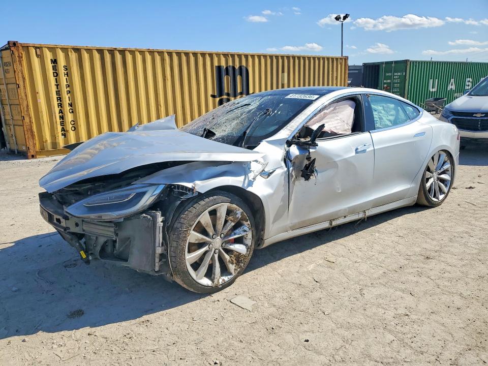 Aukcja sprzedaży 2016 Tesla Model S, vin: 5YJSA1E42GF174140, numer aukcji: 41732636
