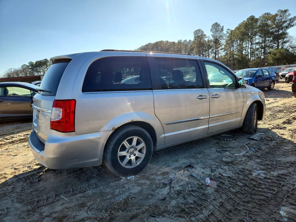 46099456 :رقم المزاد ، 2A4RR5DG5BR630620 vin ، 2011 Chrysler Town & Country مزاد بيع