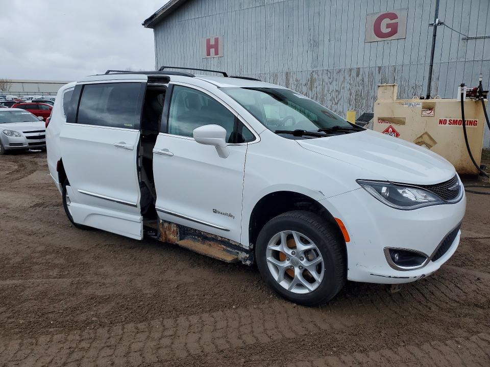 Продаж на аукціоні авто 2017 Chrysler Pacifica, vin: 2C4RC1BG5HR668344, номер лоту: 46119826