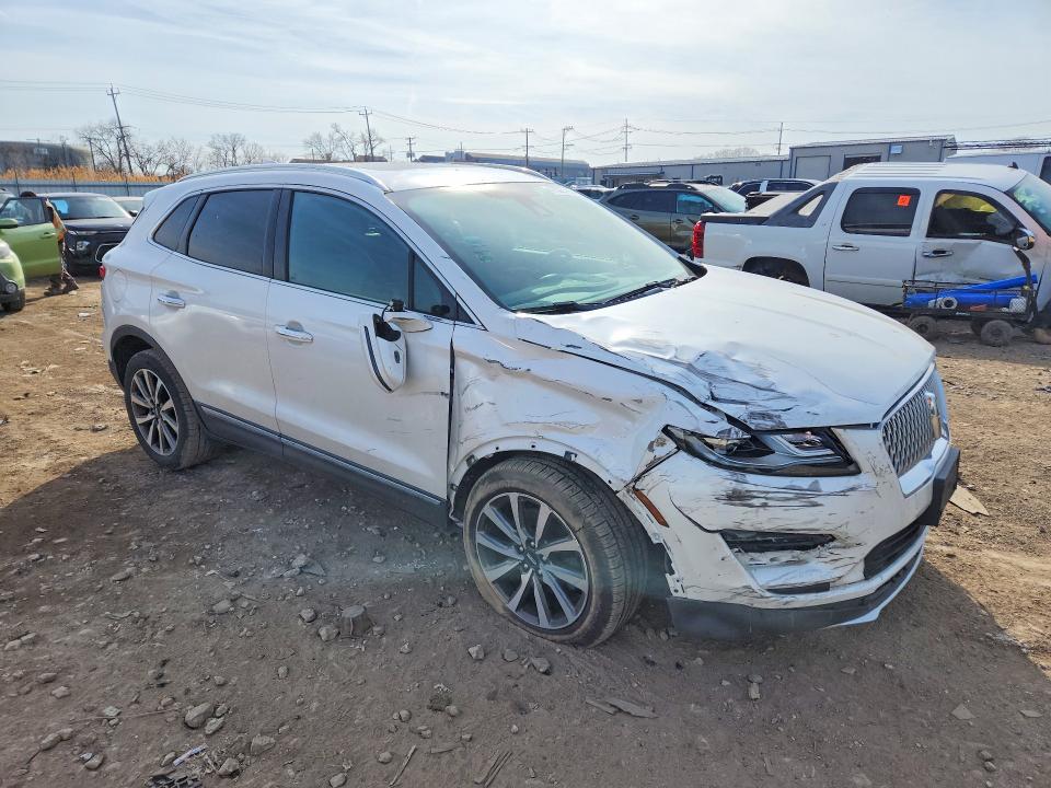 Продажа на аукционе авто 2019 Lincoln Mkc, vin: 5LMCJ3C95KUL47124, номер лота: 47533786