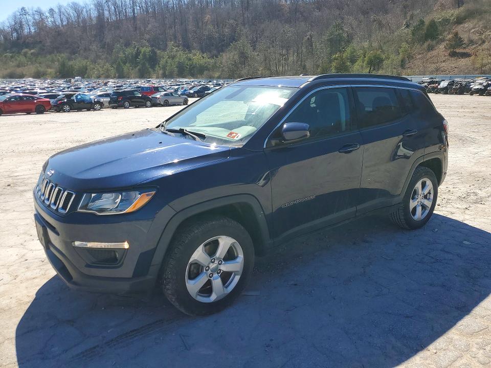 79735275 :رقم المزاد ، 3C4NJDBB8JT190806 vin ، 2018 Jeep Compass مزاد بيع