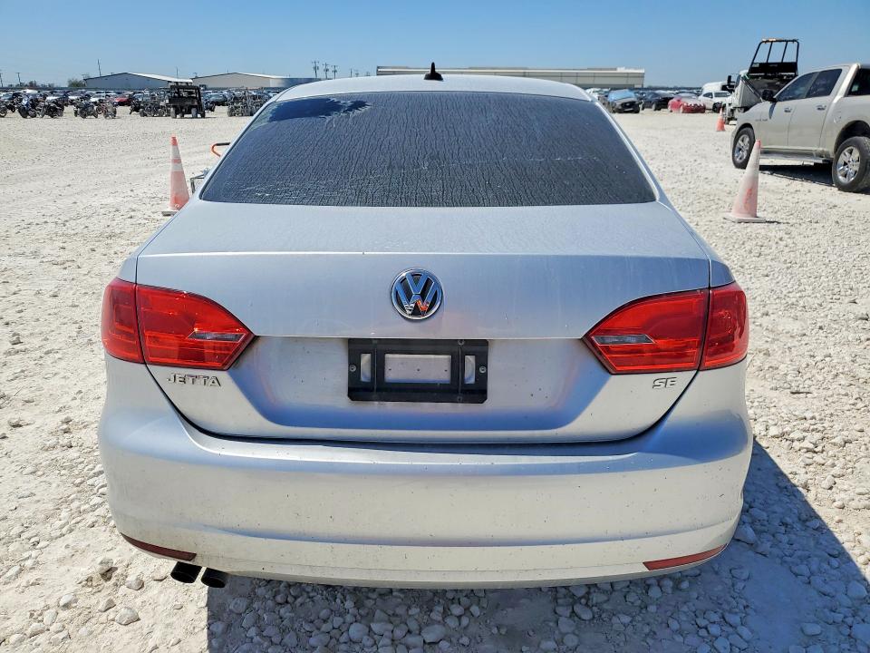 46481746 :رقم المزاد ، 3VWD17AJ0EM296346 vin ، 2014 Volkswagen Jetta مزاد بيع
