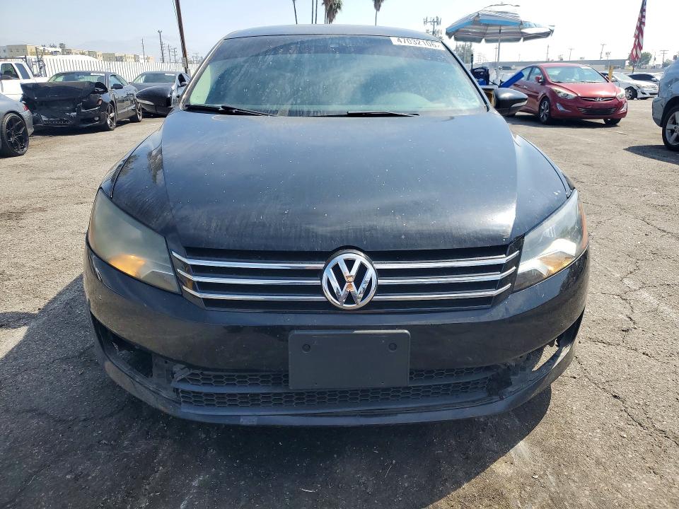 47032106 :رقم المزاد ، 1VWAH7A34CC029192 vin ، 2012 Volkswagen Passat مزاد بيع