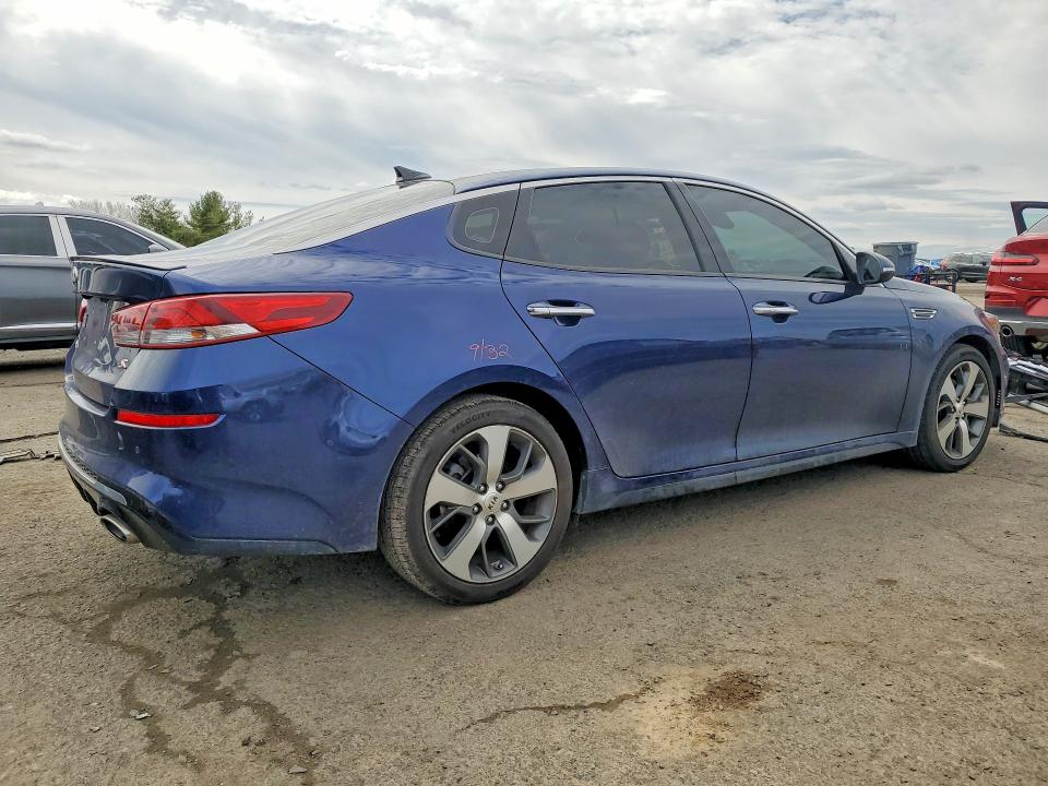 47942706 :رقم المزاد ، 5XXGT4L31KG368580 vin ، 2019 Kia Optima مزاد بيع