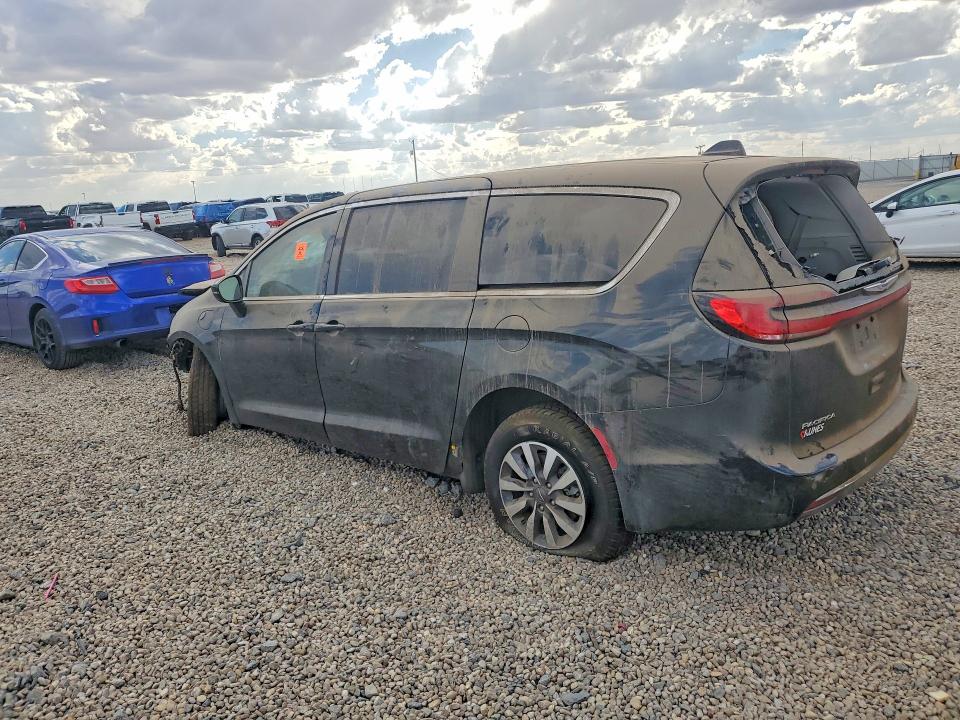 41746706 :رقم المزاد ، 2C4RC1L77NR164047 vin ، 2022 Chrysler Pacifica مزاد بيع