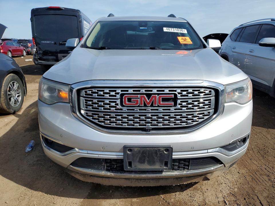 46731036 :رقم المزاد ، 1GKKNXLS5JZ109670 vin ، 2018 Gmc Acadia مزاد بيع