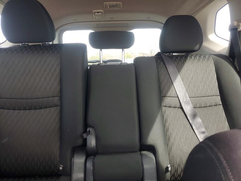 46609536 :رقم المزاد ، KNMAT2MT8JP570400 vin ، 2018 Nissan Rogue مزاد بيع
