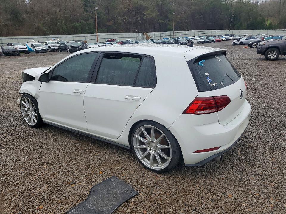 2018 Volkswagen Gti მანქანა იყიდება აუქციონზე, vin: 3VW547AU4JM292462, აუქციონის ნომერი: 41825486