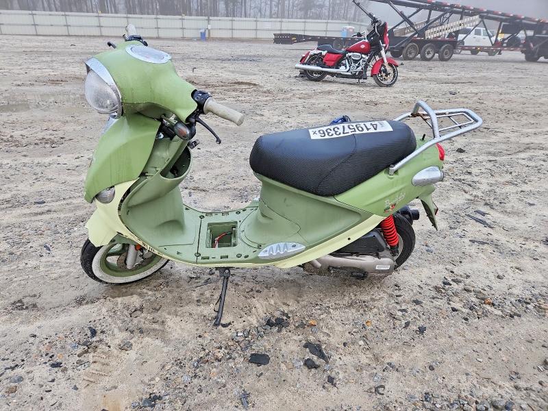 2022 Genuine Scooter Co. Buddy მანქანა იყიდება აუქციონზე, vin: RFVPAP5A5N1132071, აუქციონის ნომერი: 41957336