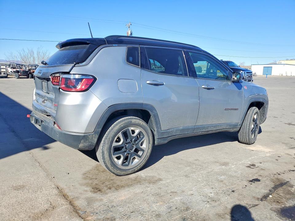 46039296 :رقم المزاد ، 3C4NJDDB0HT633554 vin ، 2017 Jeep Compass مزاد بيع