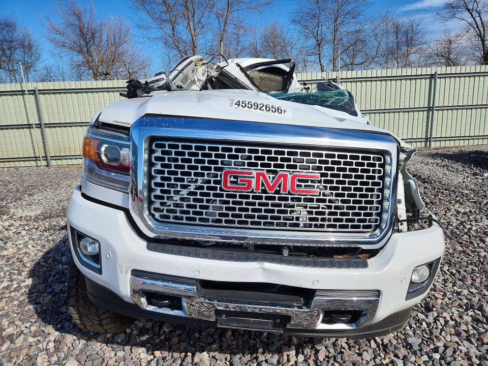 Продаж на аукціоні авто 2016 Gmc Sierra, vin: 1GT12UE81GF297131, номер лоту: 45592656