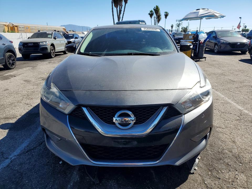 45805096 :رقم المزاد ، 1N4AA6AP4HC428752 vin ، 2017 Nissan Maxima مزاد بيع
