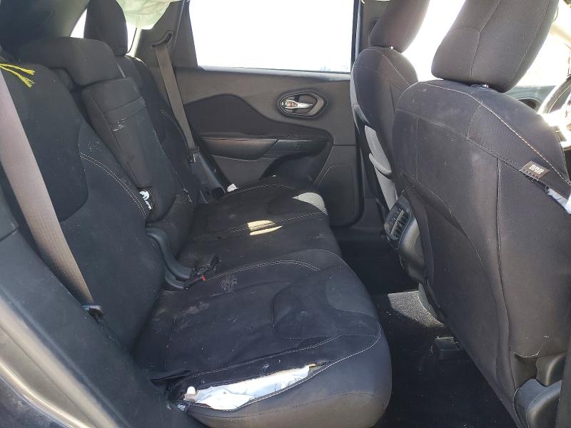 46650886 :رقم المزاد ، 1C4PJLCB2HW535155 vin ، 2017 Jeep Cherokee مزاد بيع