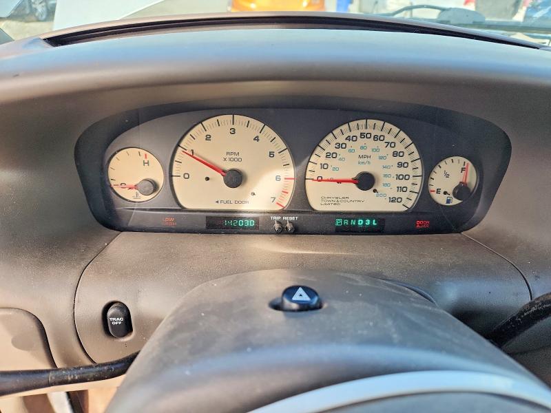 45564986 :رقم المزاد ، 1C4GP64L0YB697283 vin ، 2000 Chrysler Town & Country مزاد بيع
