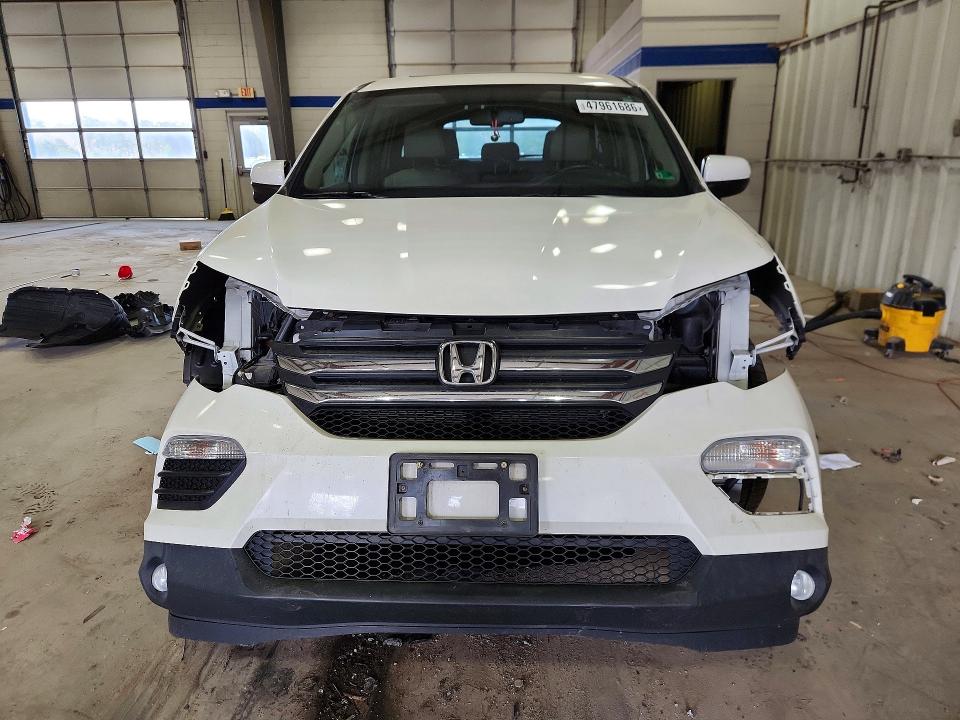 Продажа на аукционе авто 2018 Honda Pilot, vin: 5FNYF6H52JB036117, номер лота: 47961686
