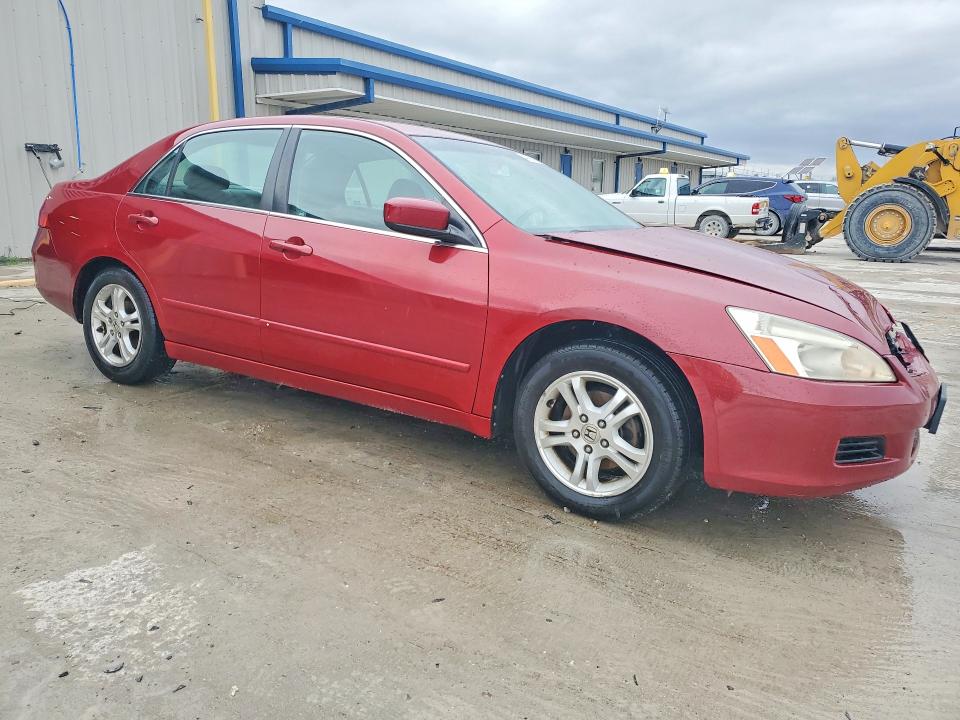 45656396 :رقم المزاد ، 1HGCM553X7A168185 vin ، 2007 Honda Accord مزاد بيع