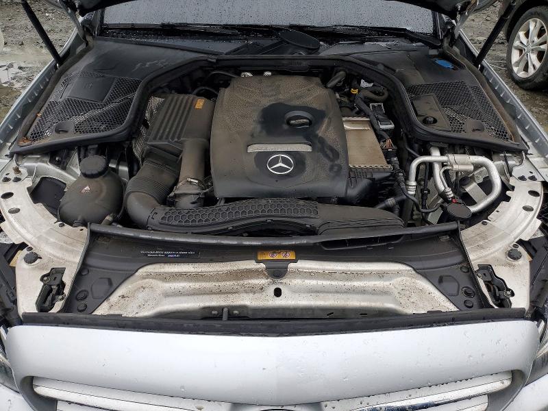 2018 Mercedes-benz C მანქანა იყიდება აუქციონზე, vin: 55SWF4KB5JU282572, აუქციონის ნომერი: 79804305