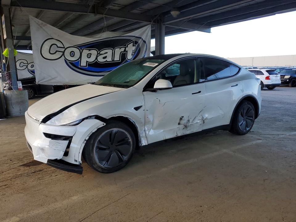 41998066 :رقم المزاد ، 7SAYGDED3TF399268 vin ، 2026 Tesla Model Y مزاد بيع