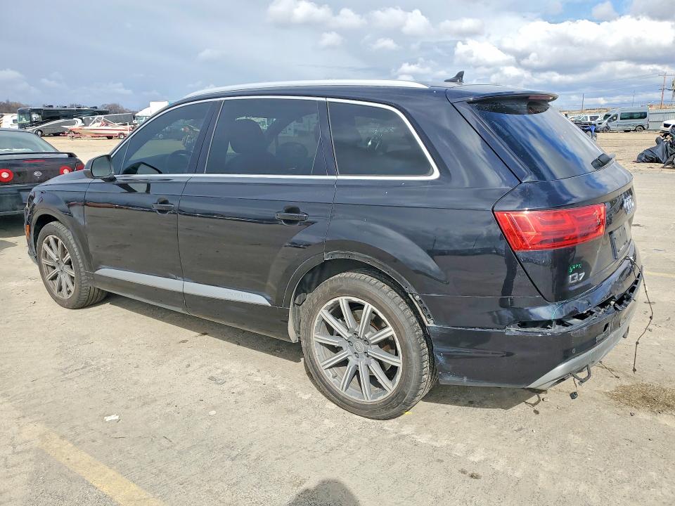 Продаж на аукціоні авто 2017 Audi Q7, vin: WA1LAAF79HD015471, номер лоту: 79435895