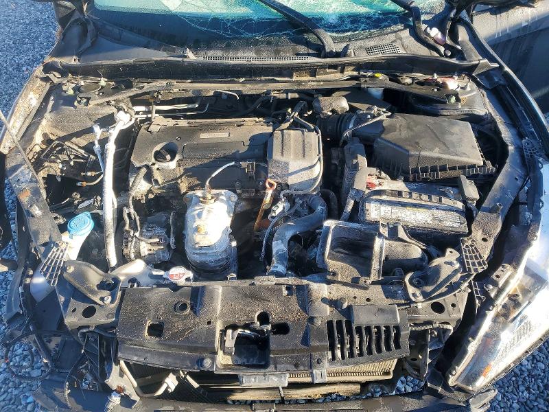 45821436 :رقم المزاد ، 1HGCR2F52HA125560 vin ، 2017 Honda Accord مزاد بيع