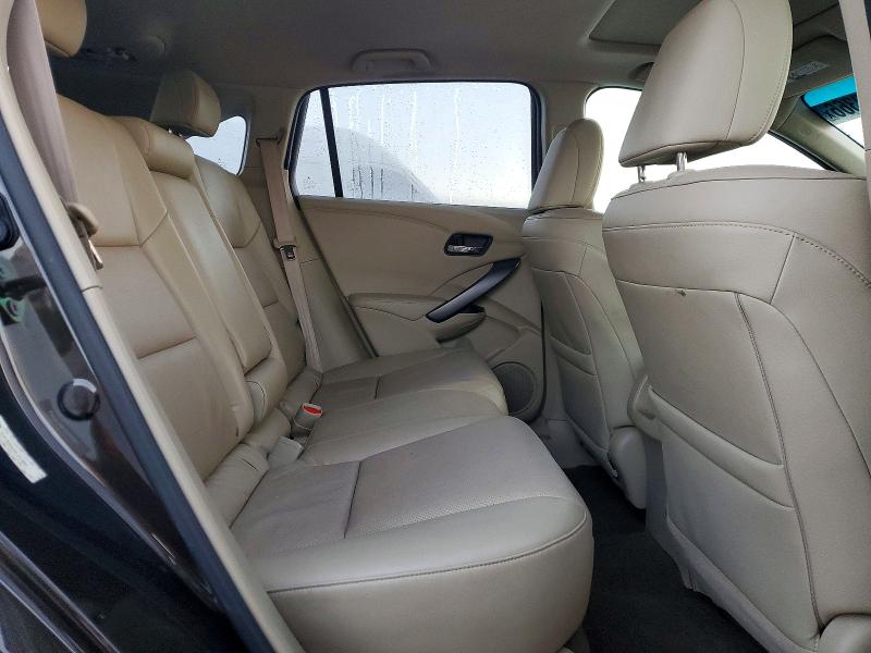 47130366 :رقم المزاد ، 5J8TB3H37FL017880 vin ، 2015 Acura Rdx مزاد بيع