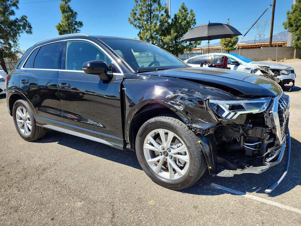 46529886 :رقم المزاد ، WA1DECF35R1162469 vin ، 2024 Audi Q3 مزاد بيع