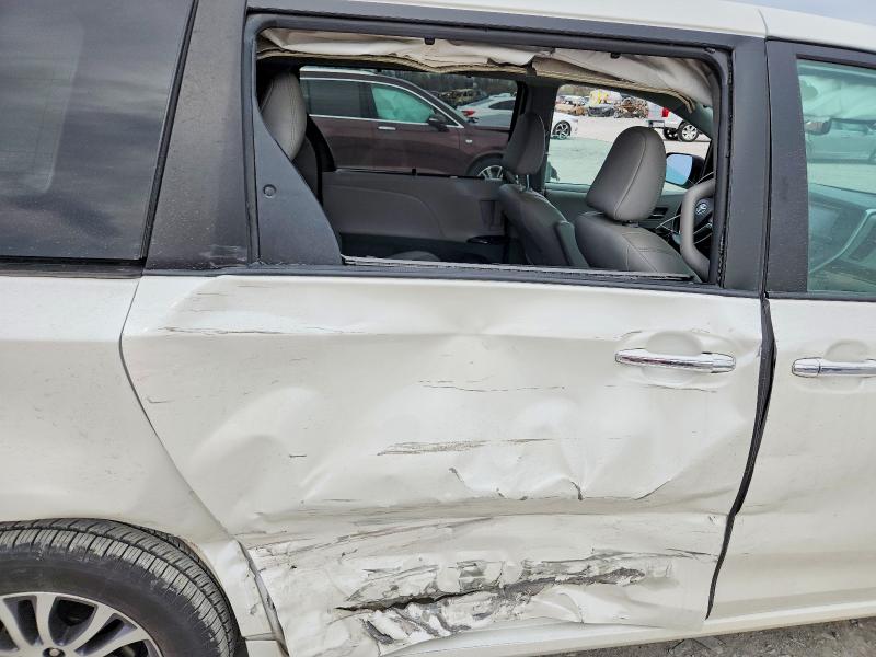 2020 Toyota Sienna მანქანა იყიდება აუქციონზე, vin: 5TDYZ3DC5LS032233, აუქციონის ნომერი: 48394406