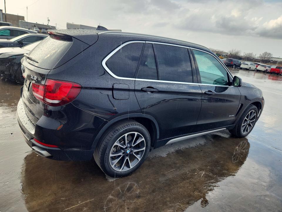 79127625 :رقم المزاد ، 5UXKR2C51J0Z15537 vin ، 2018 Bmw X5 مزاد بيع