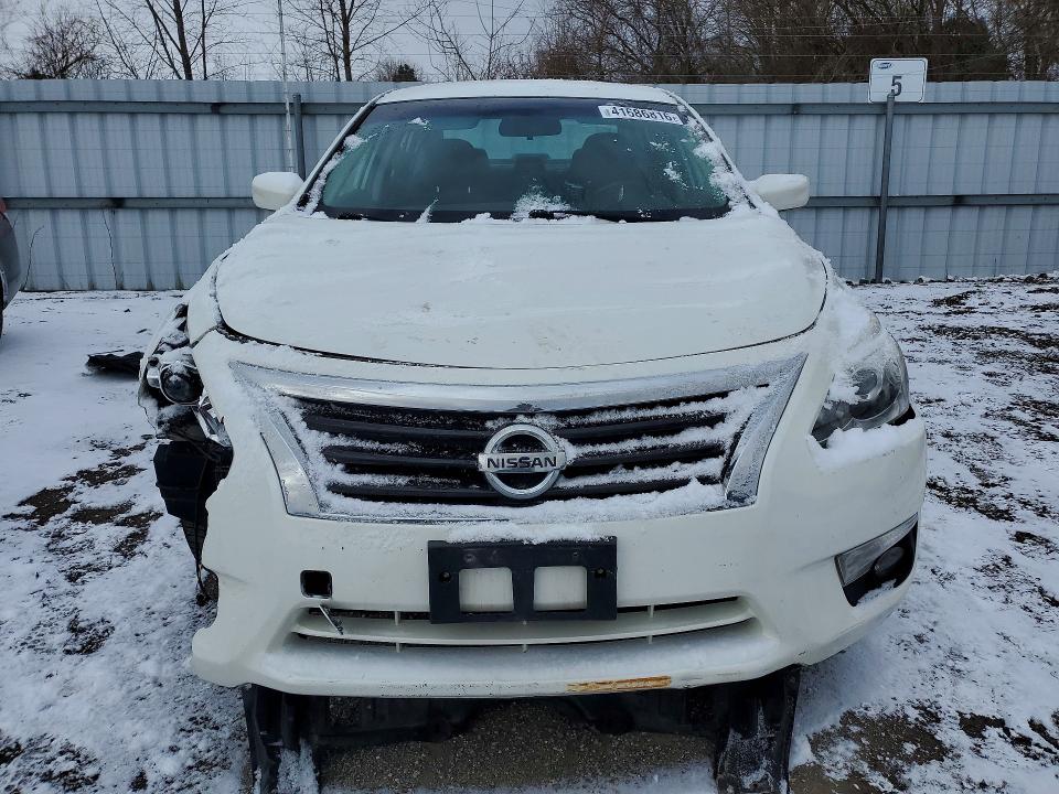 2014 Nissan Altima მანქანა იყიდება აუქციონზე, vin: 1N4AL3AP2EN241342, აუქციონის ნომერი: 41686816