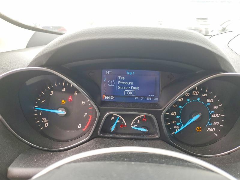 2014 Ford Escape მანქანა იყიდება აუქციონზე, vin: 1FMCU9G98EUD47386, აუქციონის ნომერი: 47521176