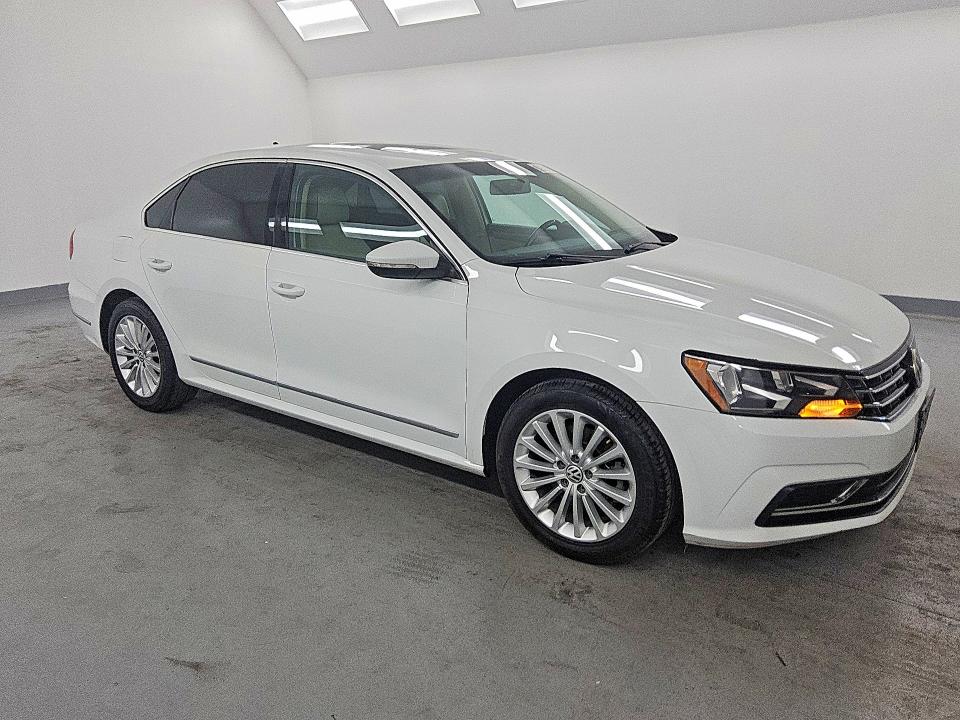 Продажа на аукционе авто 2016 Volkswagen Passat, vin: 1VWBT7A38GC010945, номер лота: 79306645