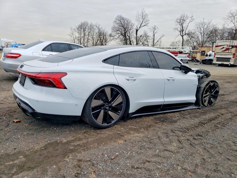 Aukcja sprzedaży 2024 Audi E-tron Gt, vin: WAUEJBFW5R7003696, numer aukcji: 45584656