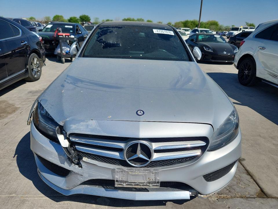 47261916 :رقم المزاد ، 55SWF4JBXHU213310 vin ، 2017 Mercedes-benz C مزاد بيع