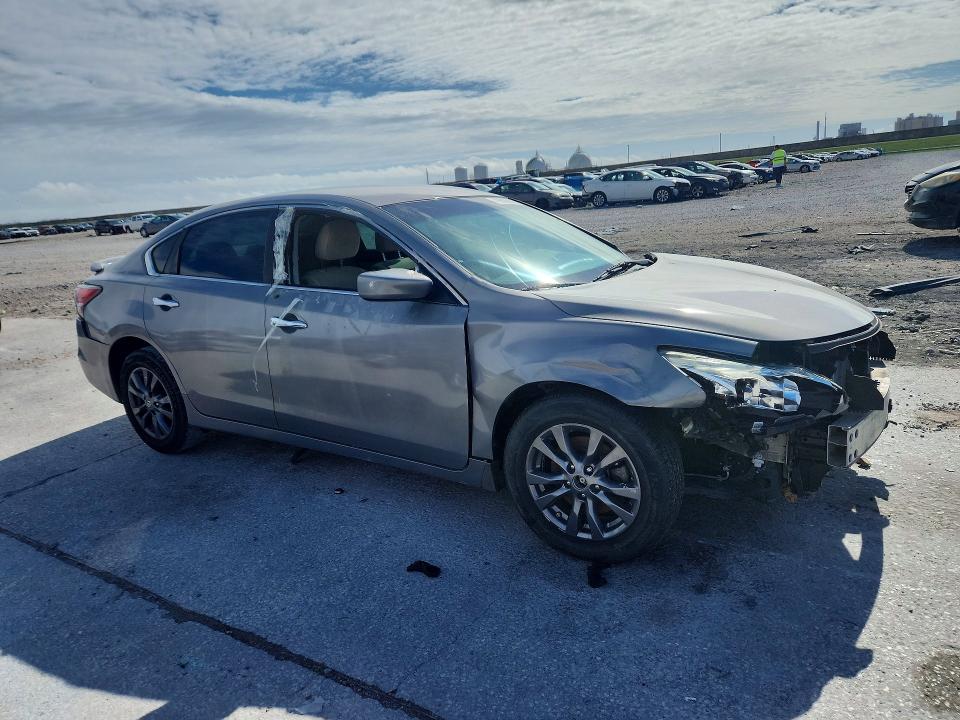 2015 Nissan Altima მანქანა იყიდება აუქციონზე, vin: 1N4AL3AP5FN908339, აუქციონის ნომერი: 79928545