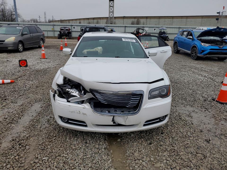 Продажа на аукционе авто 2014 Chrysler 300, vin: 2C3CCABG5EH283183, номер лота: 79791935
